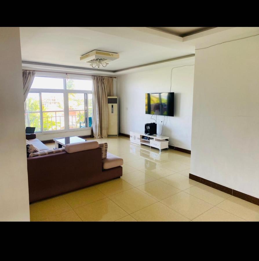 Beachfront M. A.Apartment Νταρ ες Σαλάμ Εξωτερικό φωτογραφία