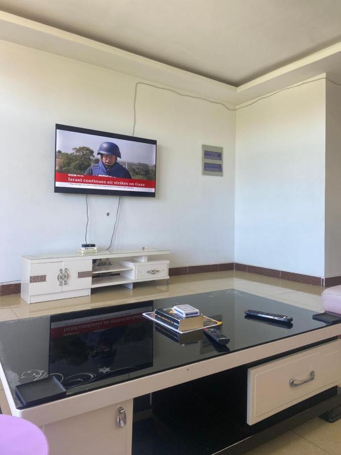 Beachfront M. A.Apartment Νταρ ες Σαλάμ Εξωτερικό φωτογραφία